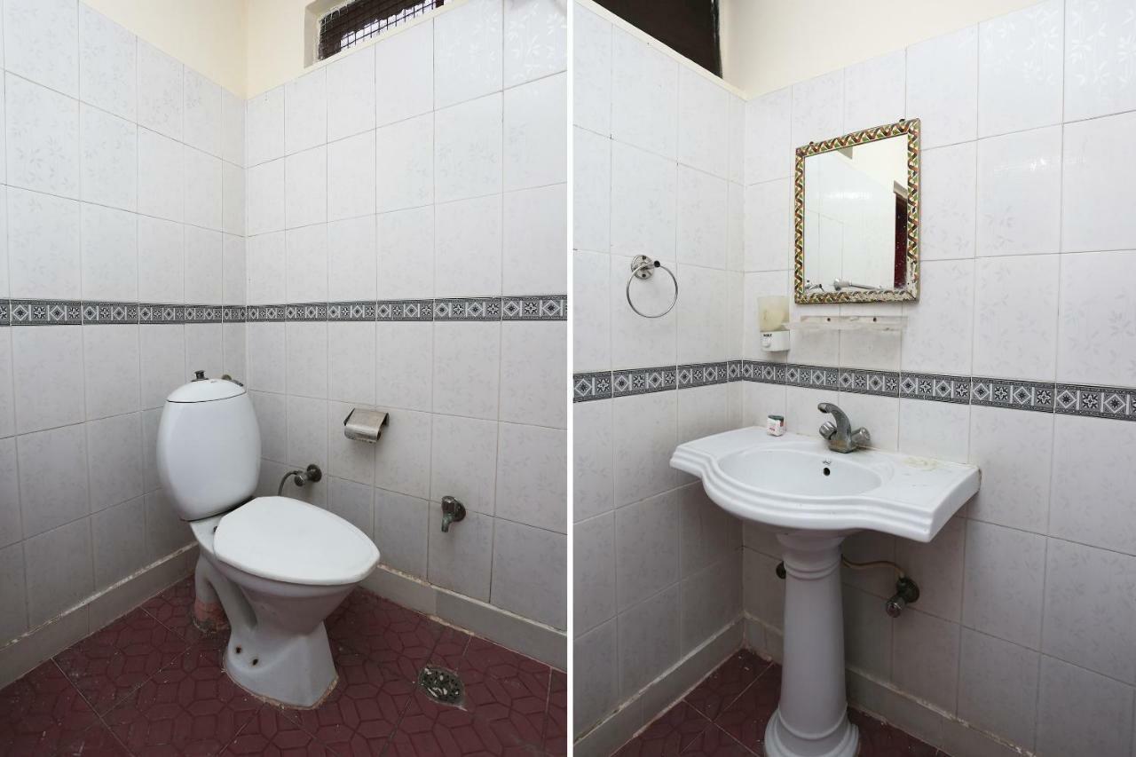 Oyo 39830 Hotel Esquire Meerut Zewnętrze zdjęcie