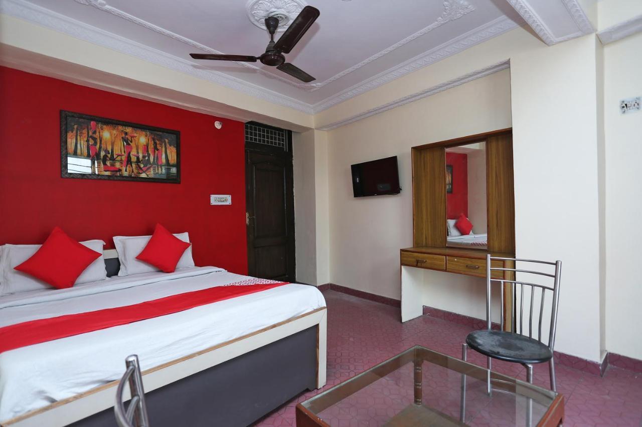 Oyo 39830 Hotel Esquire Meerut Zewnętrze zdjęcie