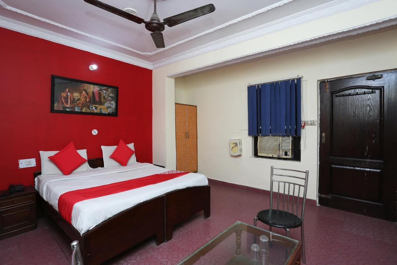 Oyo 39830 Hotel Esquire Meerut Zewnętrze zdjęcie