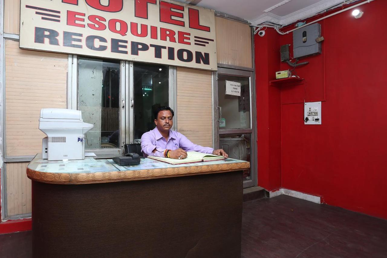 Oyo 39830 Hotel Esquire Meerut Zewnętrze zdjęcie